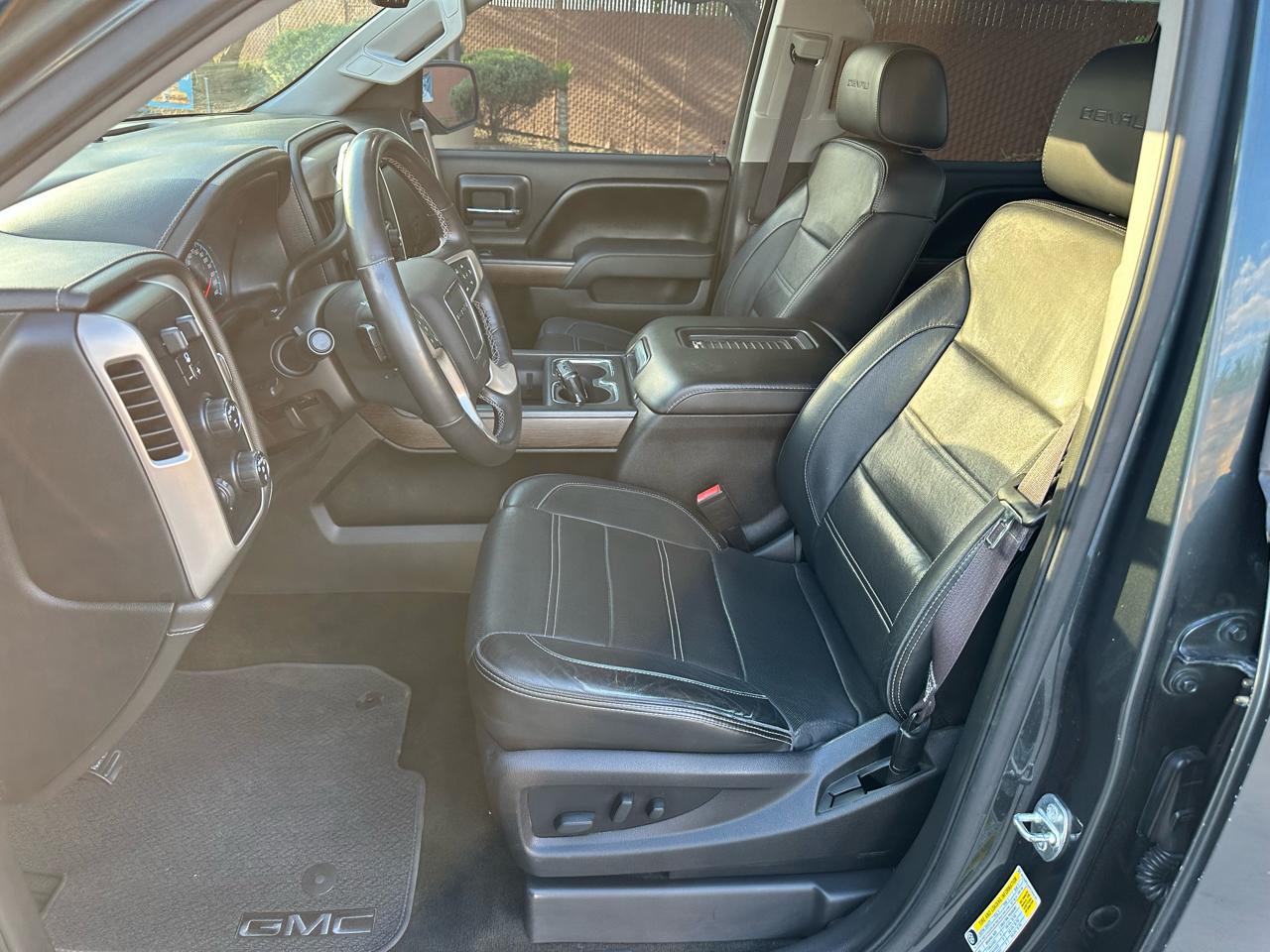 GMC Sierra 1500 Denali Crew Cab Short Box 4WD 2017