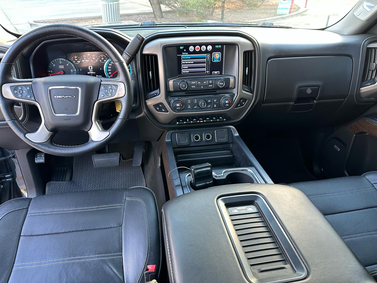 GMC Sierra 1500 Denali Crew Cab Short Box 4WD 2017