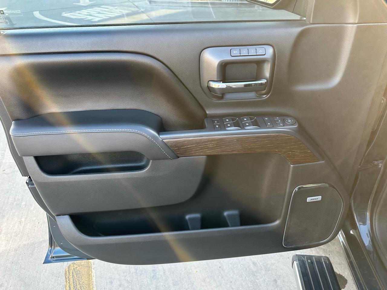 GMC Sierra 1500 Denali Crew Cab Short Box 4WD 2017