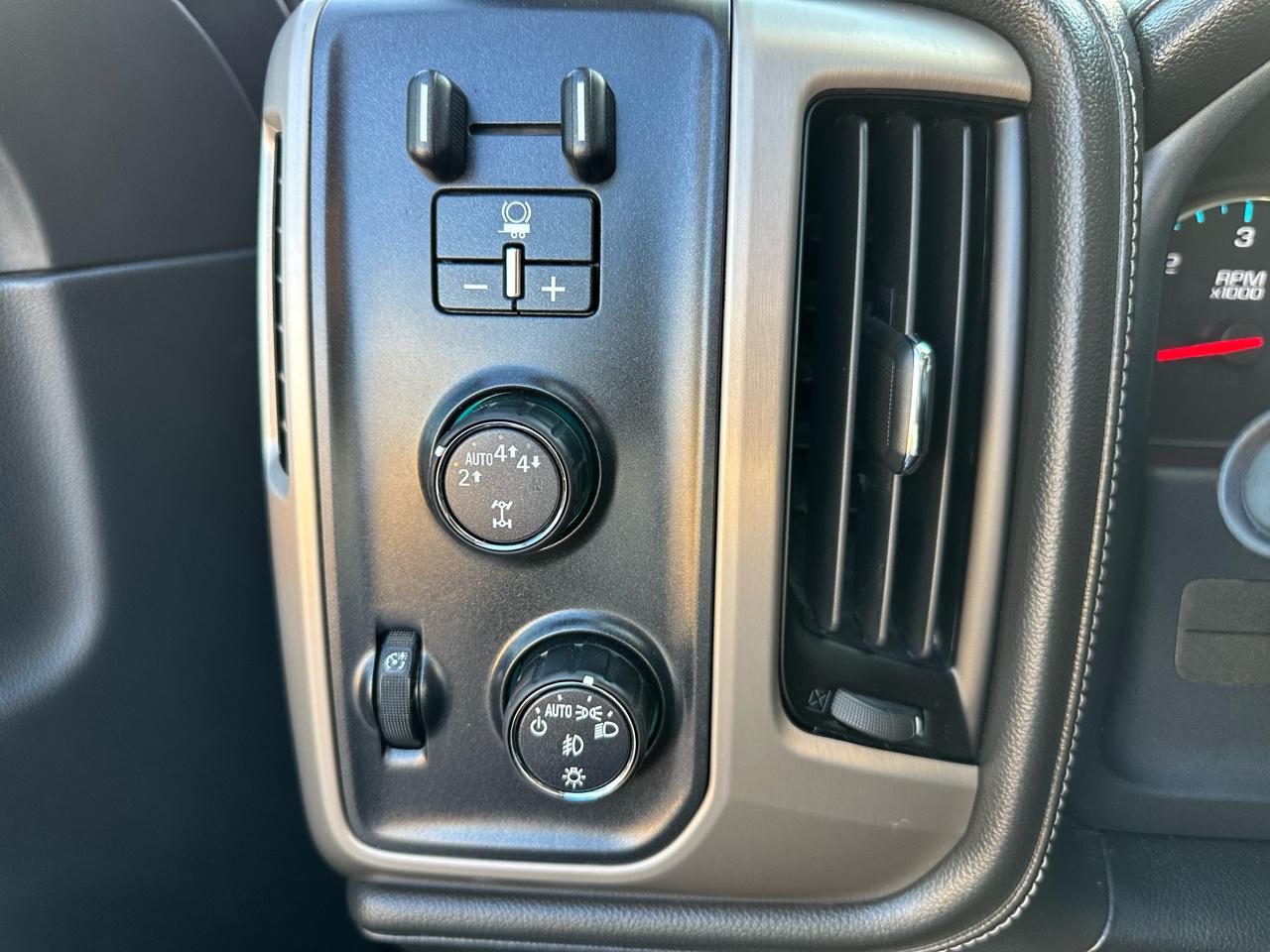 GMC Sierra 1500 Denali Crew Cab Short Box 4WD 2017