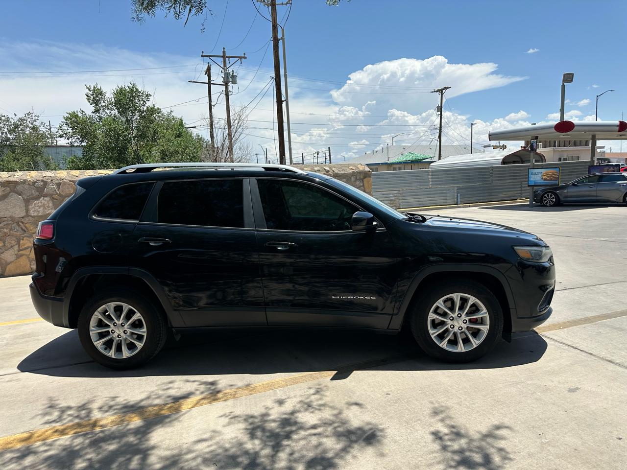 Jeep Cherokee Latitude FWD 2021