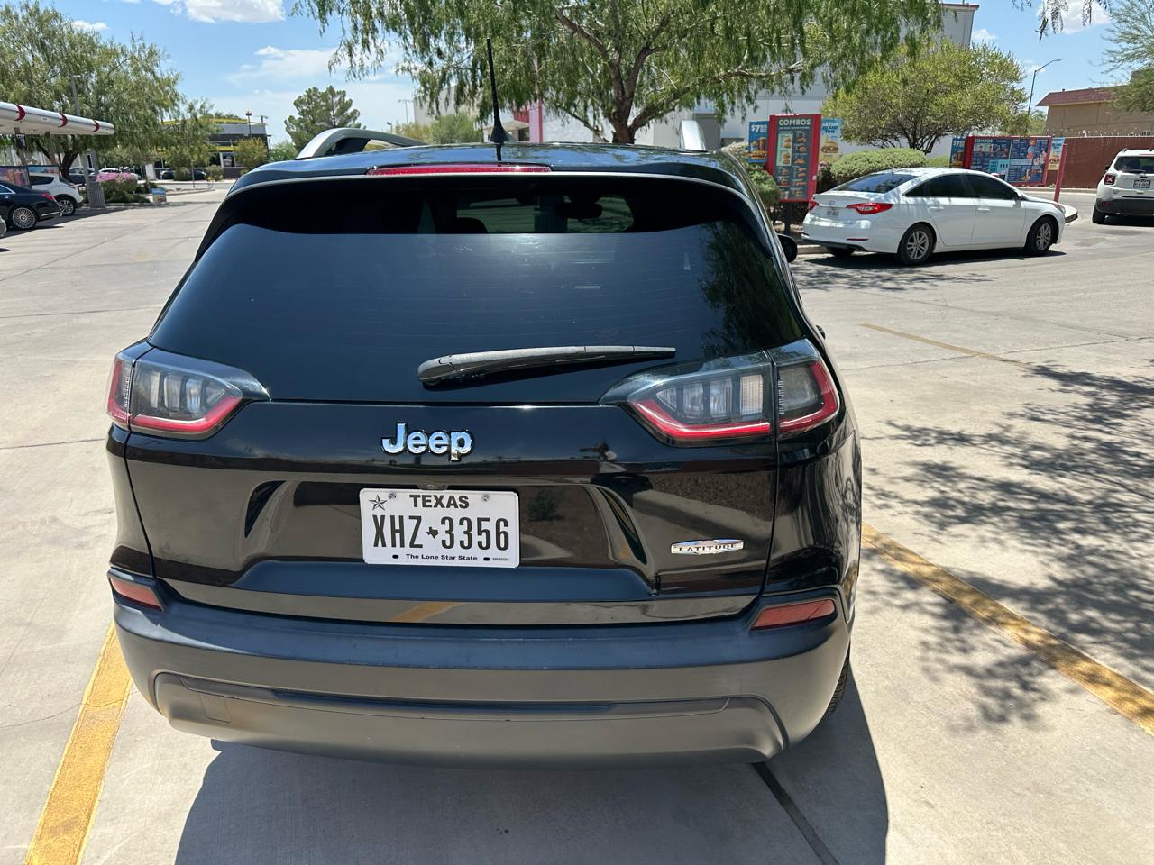 Jeep Cherokee Latitude FWD 2021