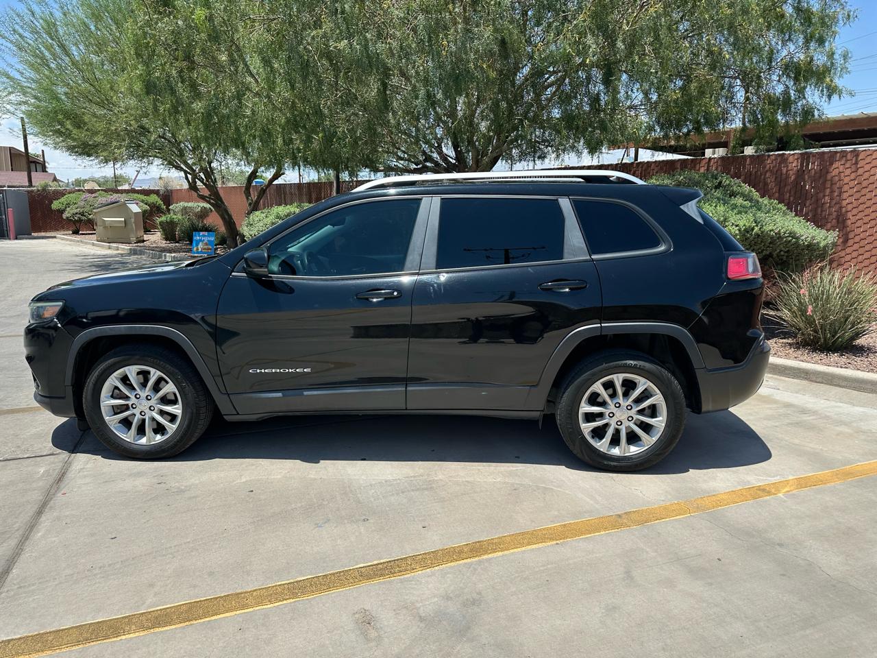 Jeep Cherokee Latitude FWD 2021