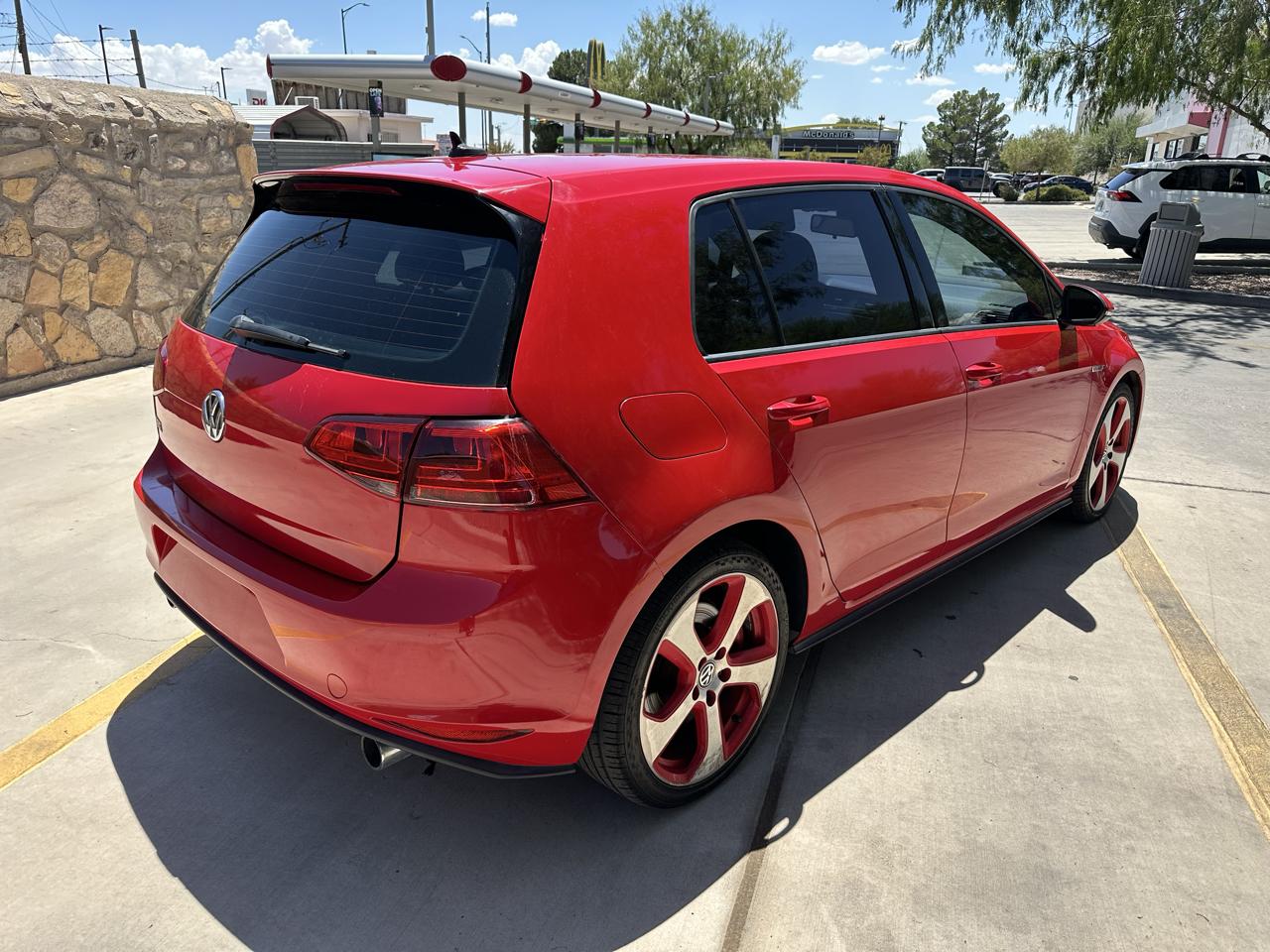 Volkswagen Golf GTI 2.0T 4-Door Autobahn Manual 2017