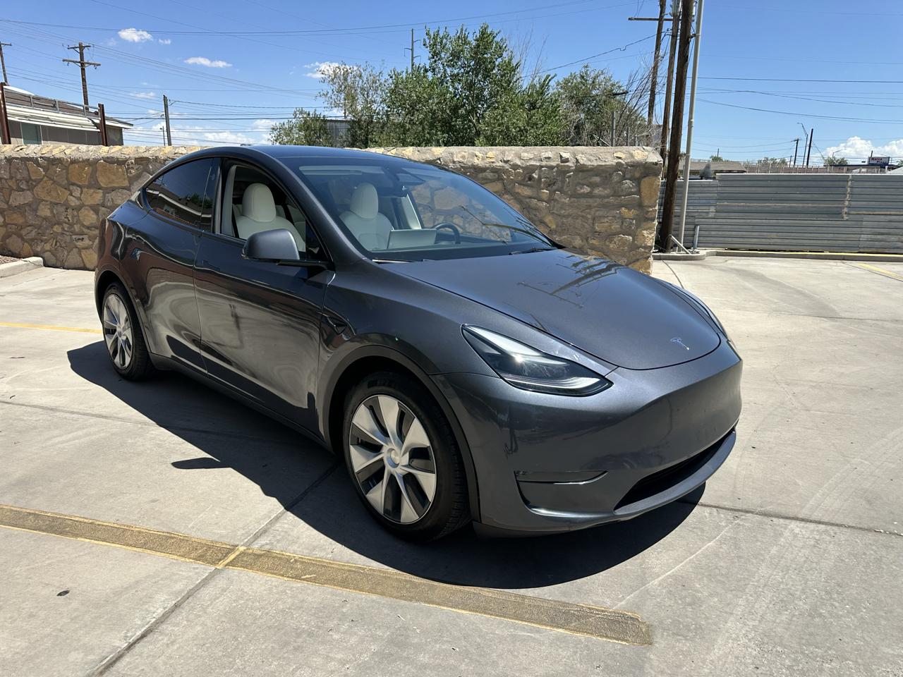 Tesla Model Y Long Range AWD 2023