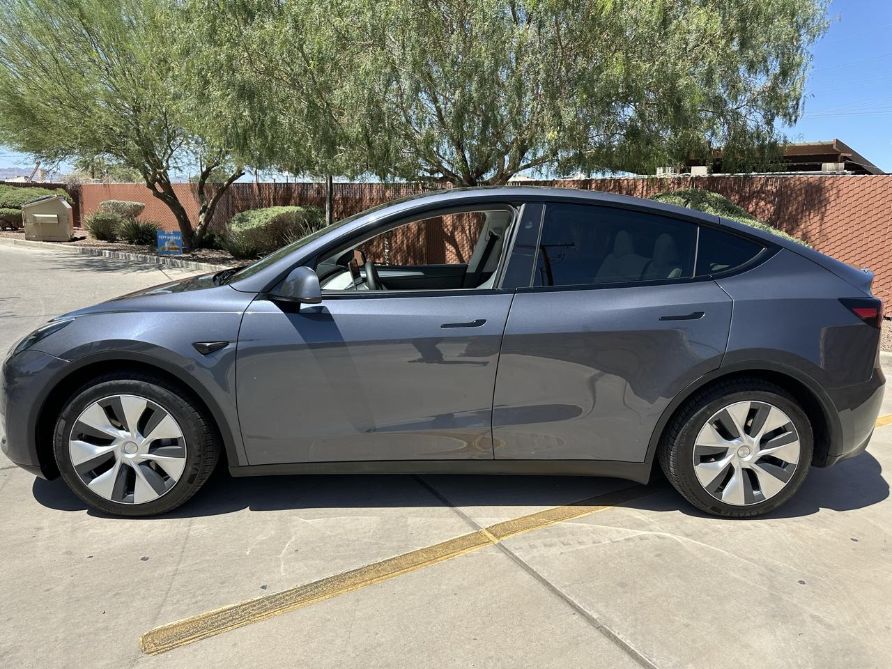 Tesla Model Y Long Range AWD 2023