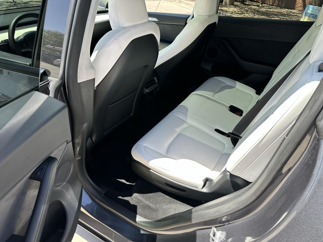 Tesla Model Y Long Range AWD 2023