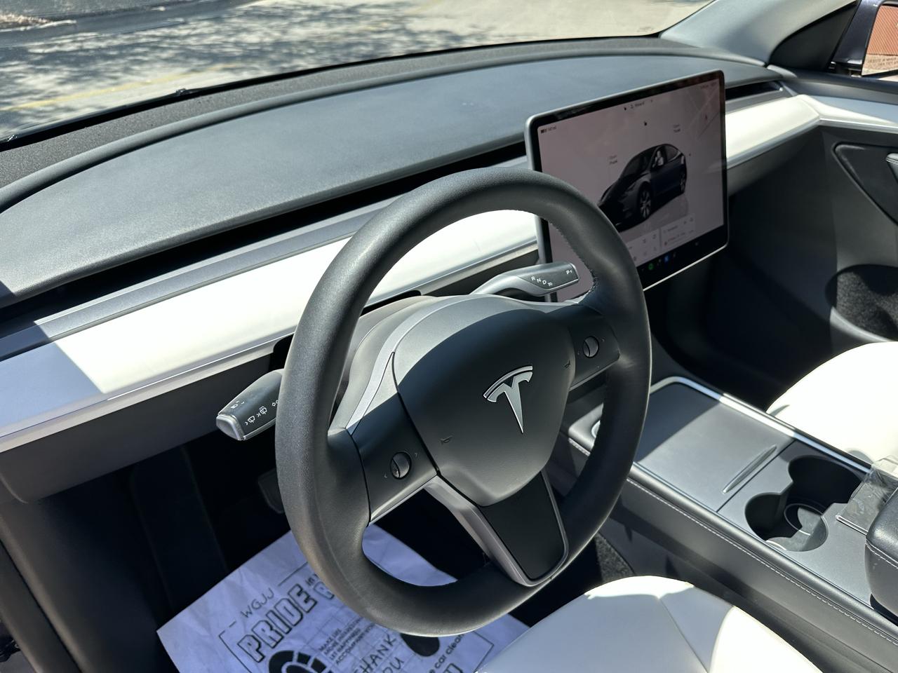Tesla Model Y Long Range AWD 2023