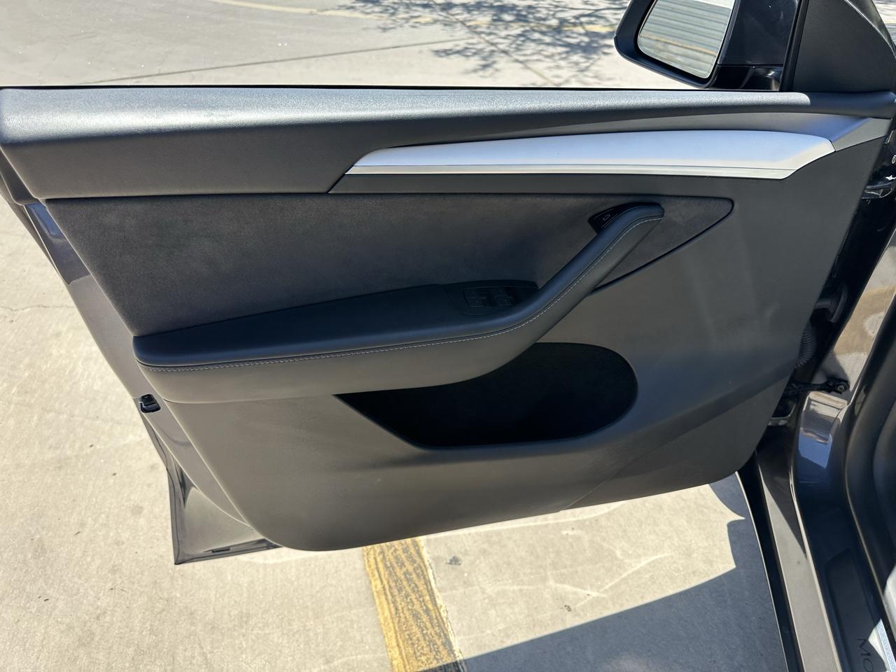 Tesla Model Y Long Range AWD 2023