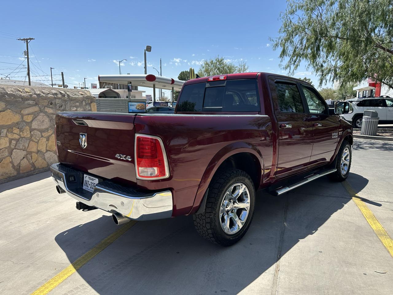 RAM 1500 Laramie Crew Cab SWB 4WD 2017