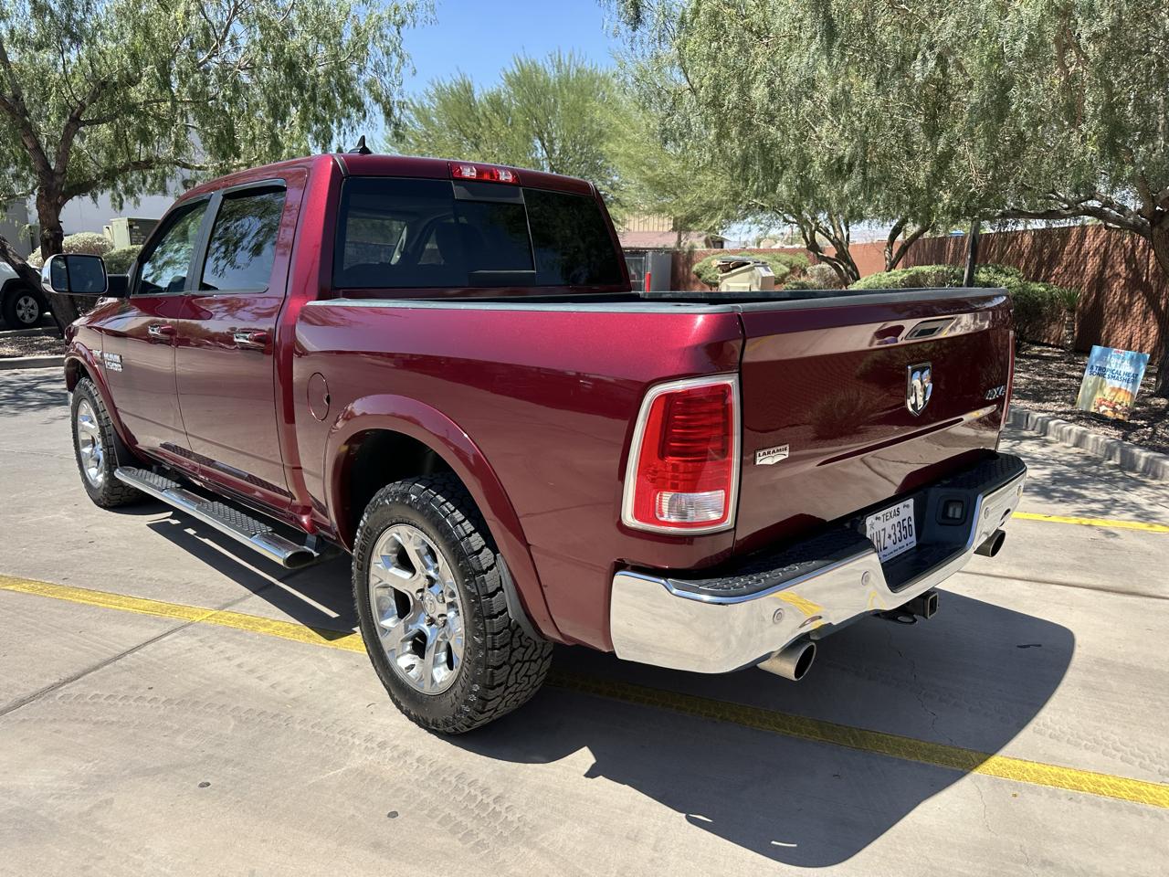 RAM 1500 Laramie Crew Cab SWB 4WD 2017