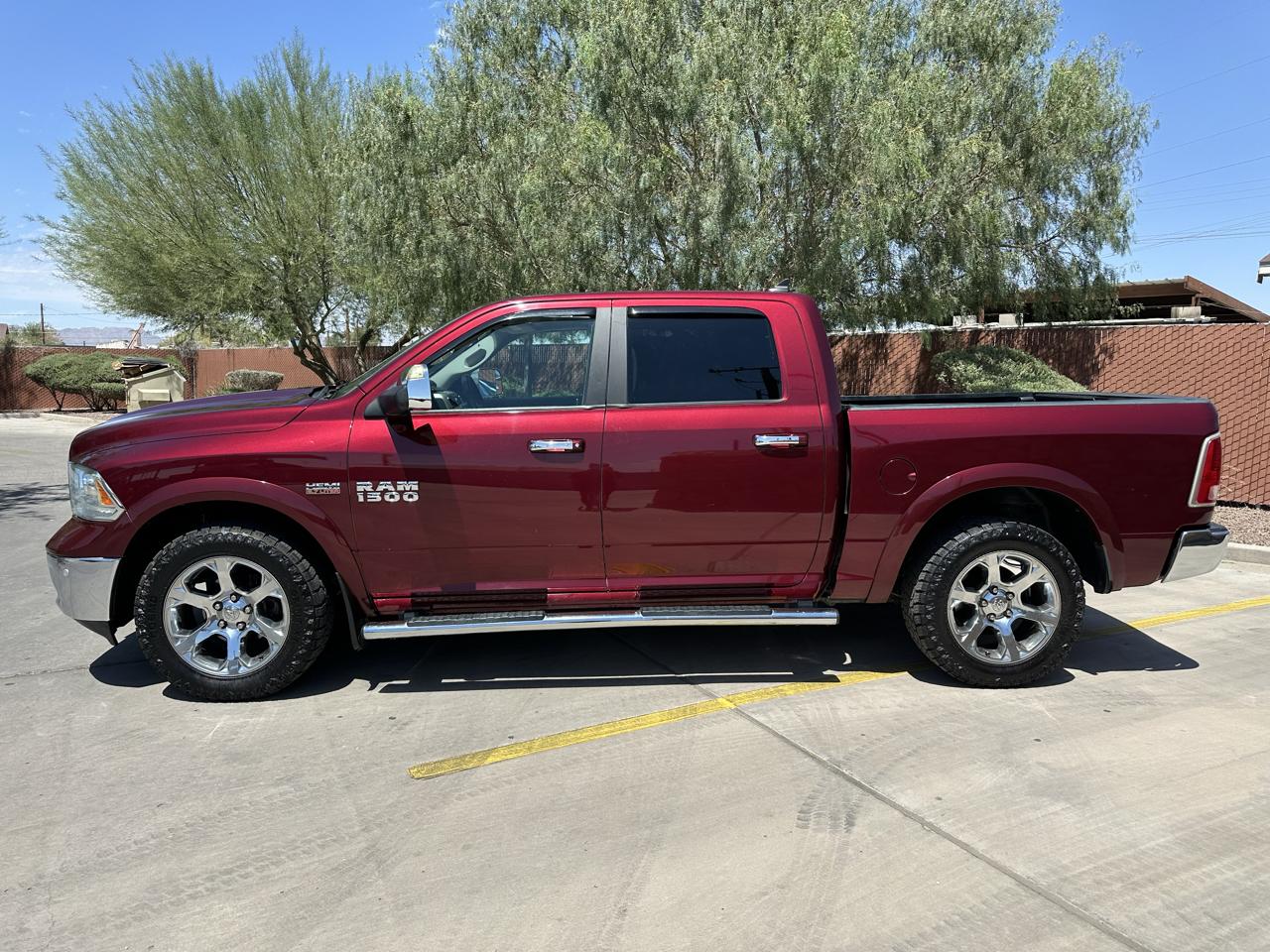 RAM 1500 Laramie Crew Cab SWB 4WD 2017