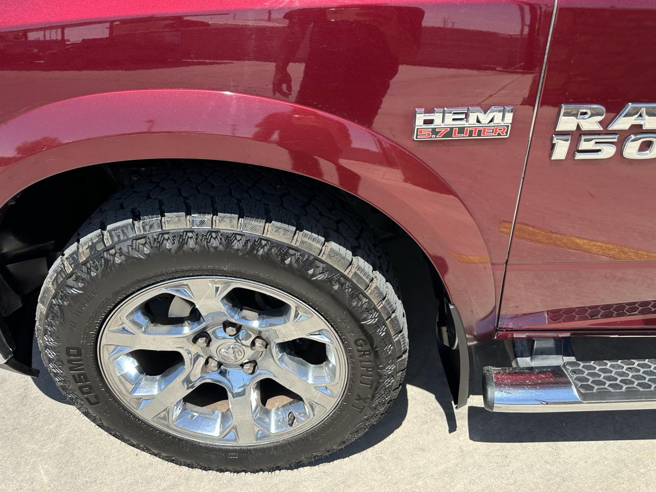 RAM 1500 Laramie Crew Cab SWB 4WD 2017