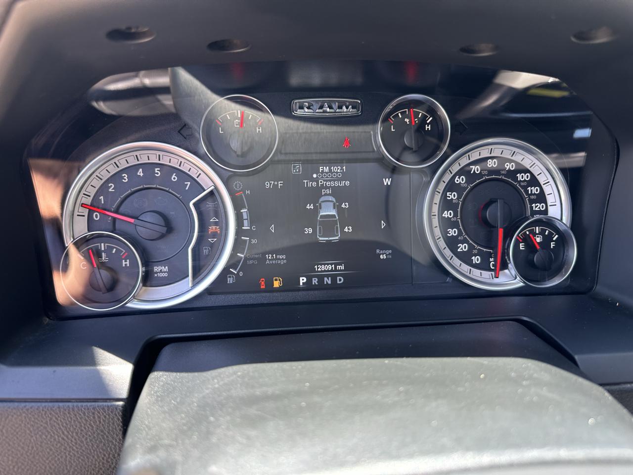 RAM 1500 Laramie Crew Cab SWB 4WD 2017
