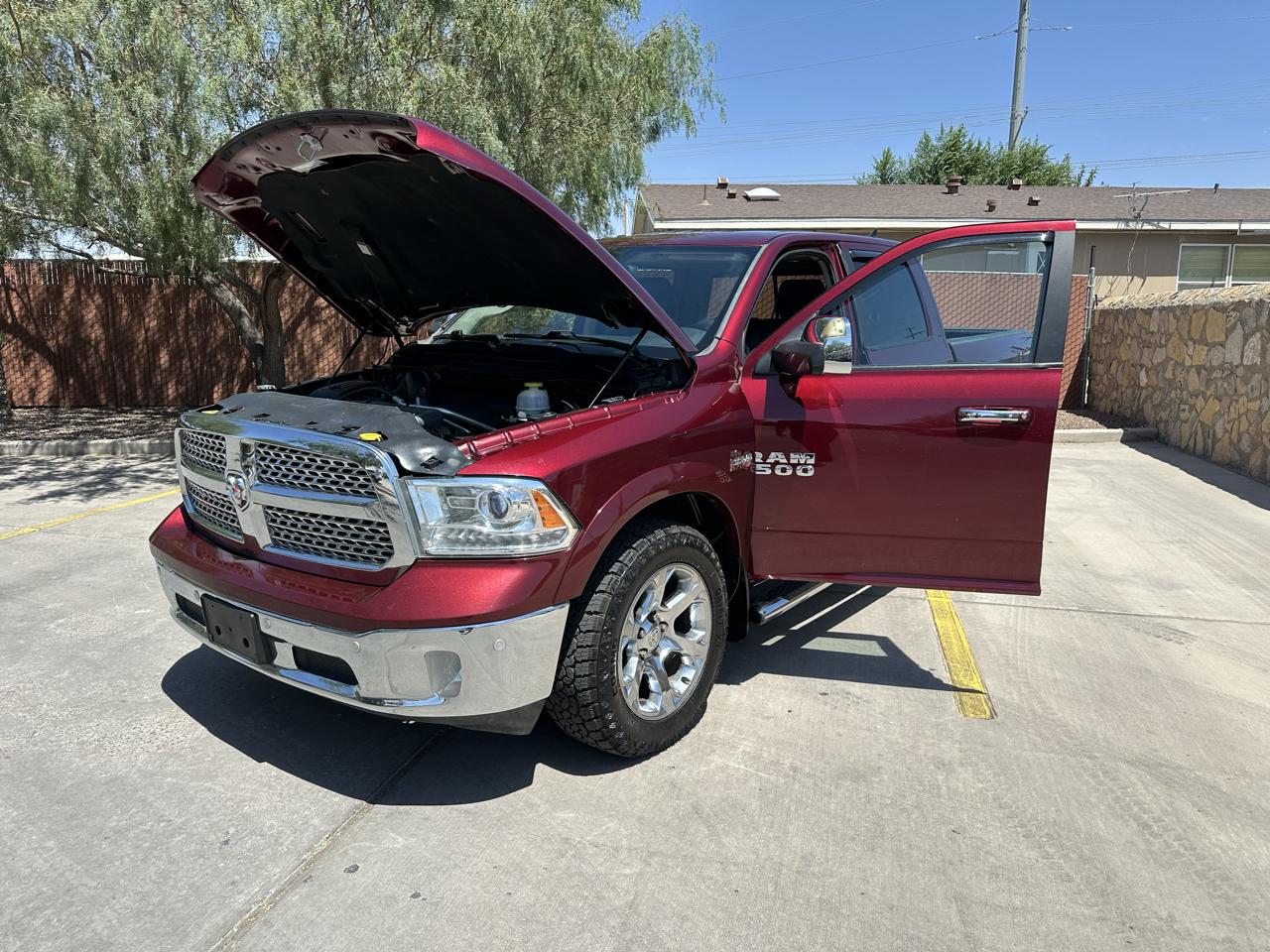 RAM 1500 Laramie Crew Cab SWB 4WD 2017