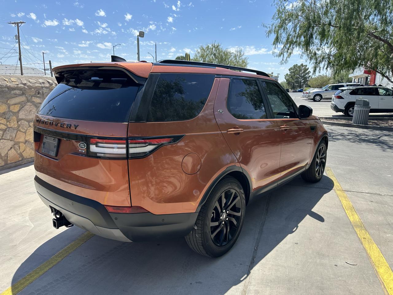 Land Rover Discovery SE 2019