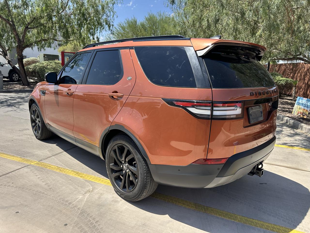 Land Rover Discovery SE 2019