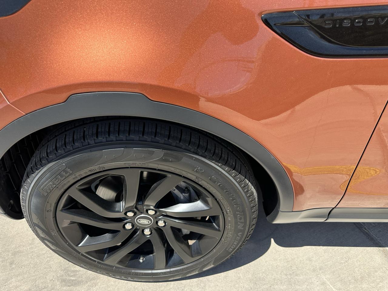 Land Rover Discovery SE 2019