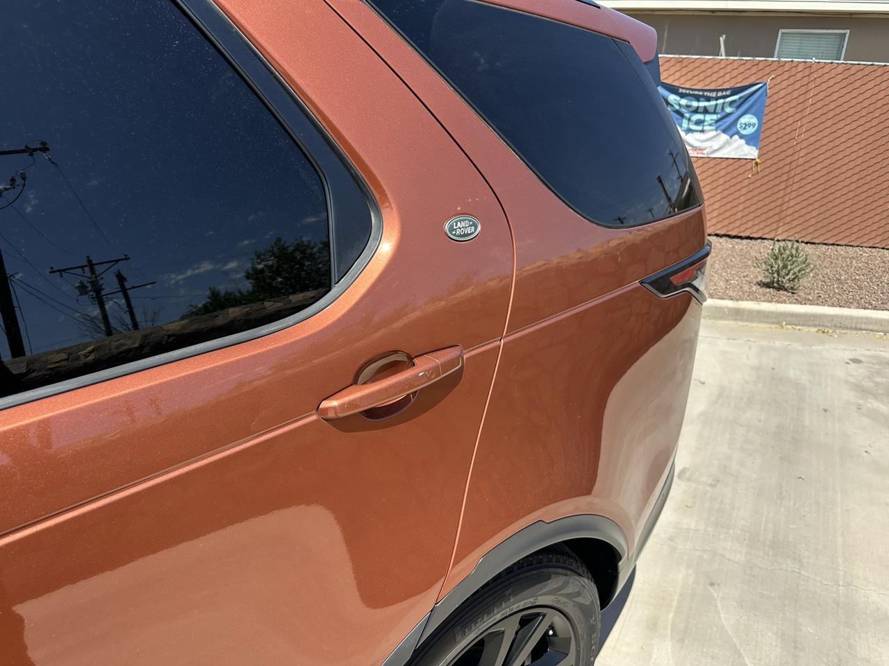 Land Rover Discovery SE 2019