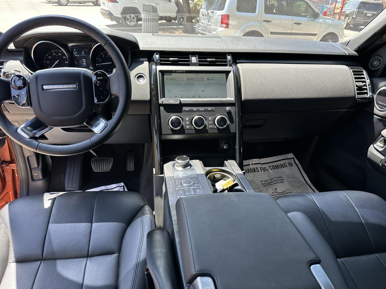 Land Rover Discovery SE 2019