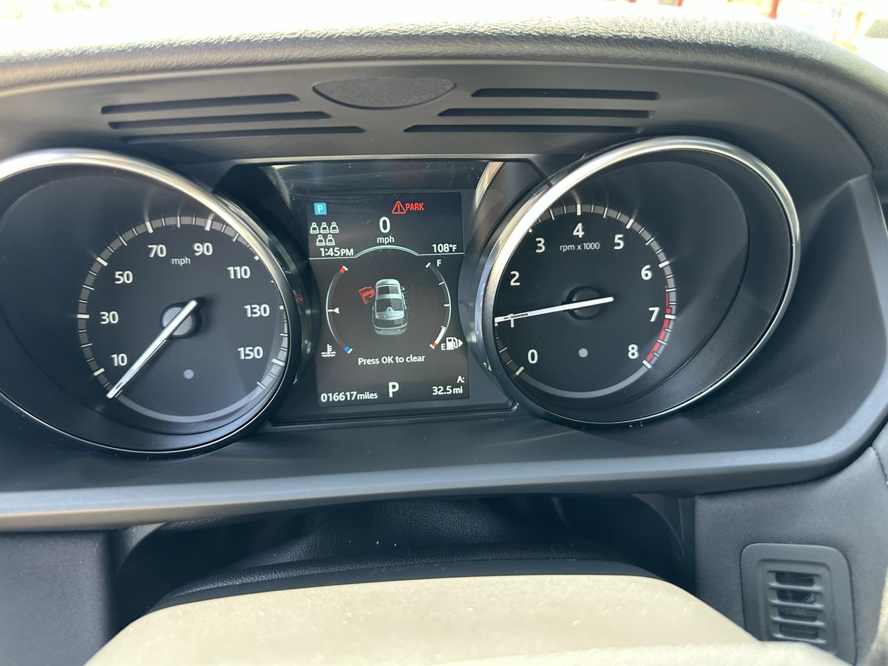 Land Rover Discovery SE 2019