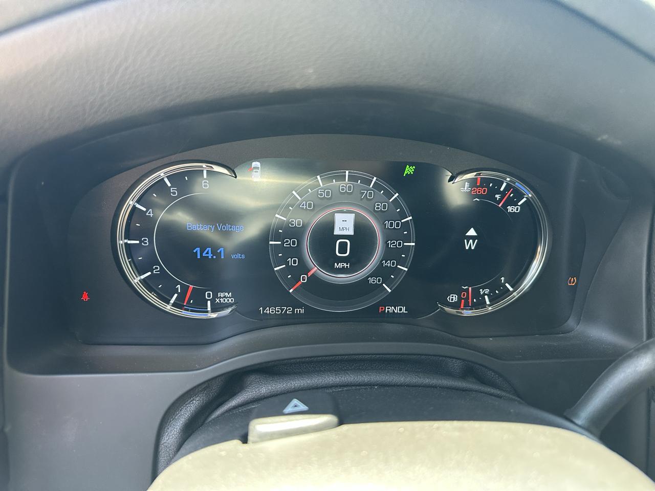 Cadillac Escalade Standard 4WD 2018