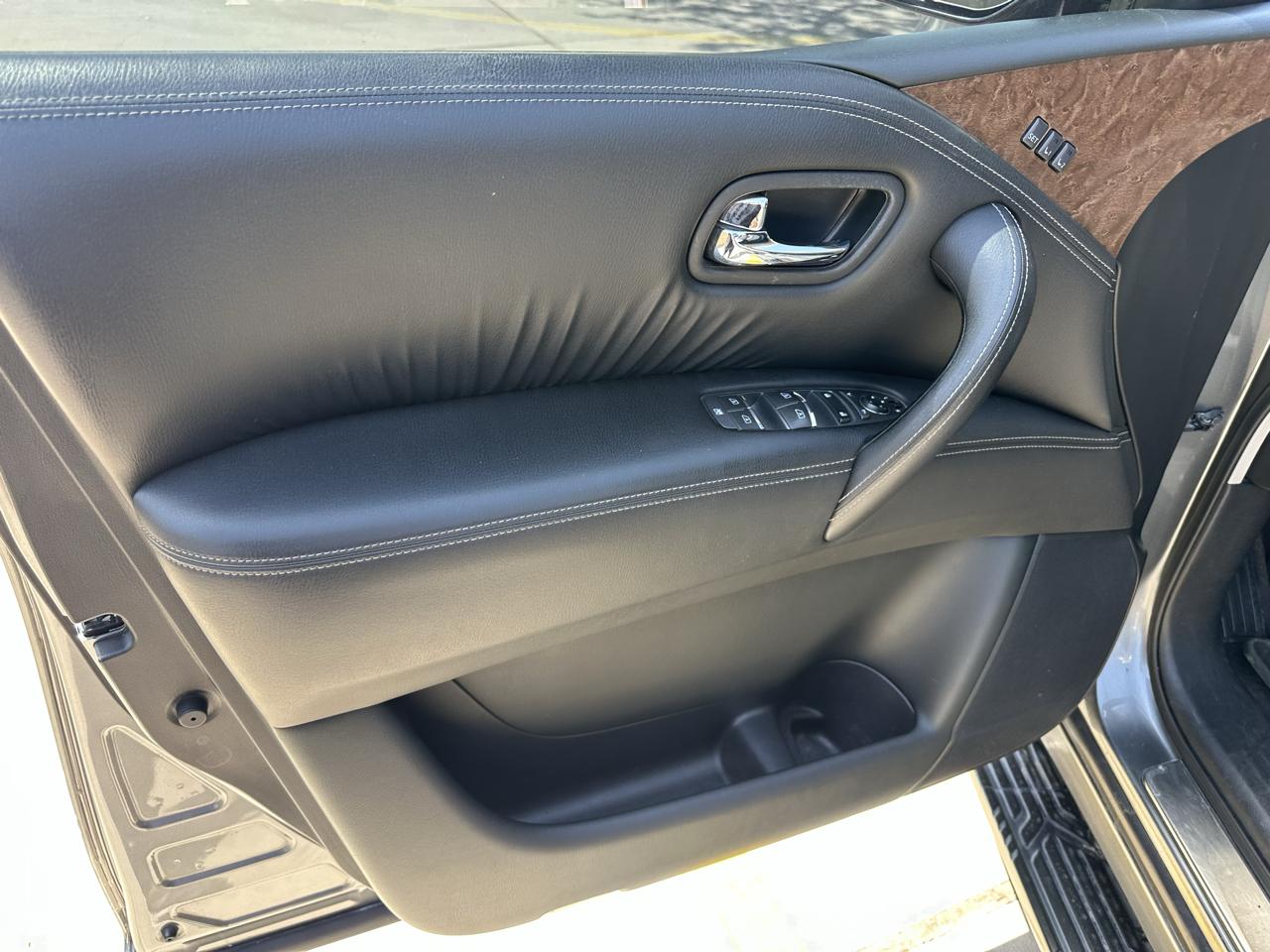 Infiniti QX80 2WD 2015