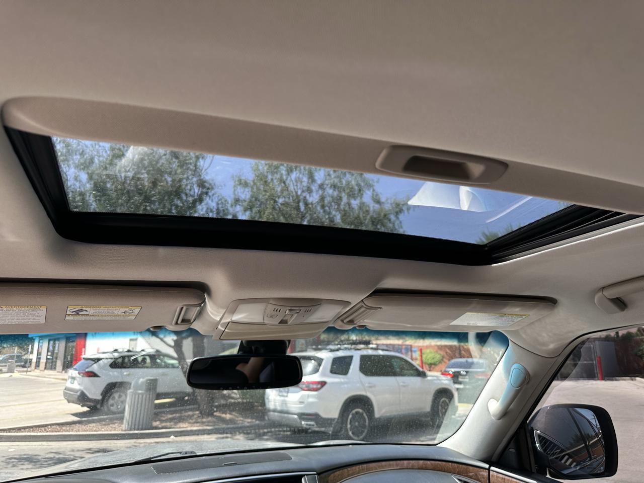 Infiniti QX80 2WD 2015
