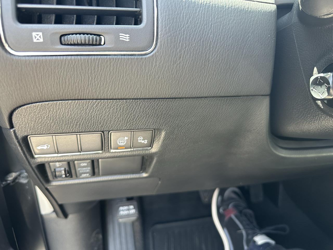 Infiniti QX80 2WD 2015