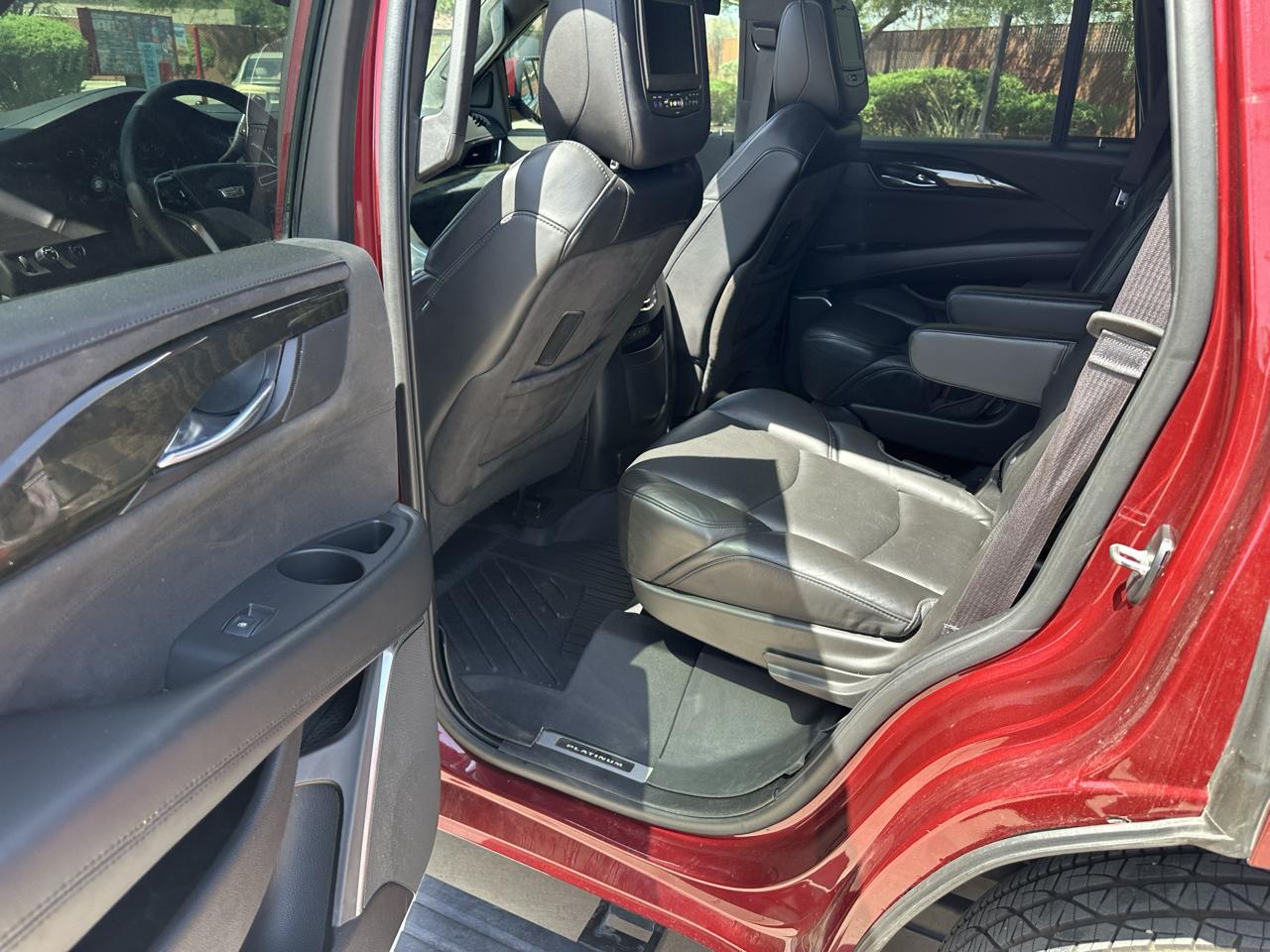 Cadillac Escalade Platinum 4WD 2017