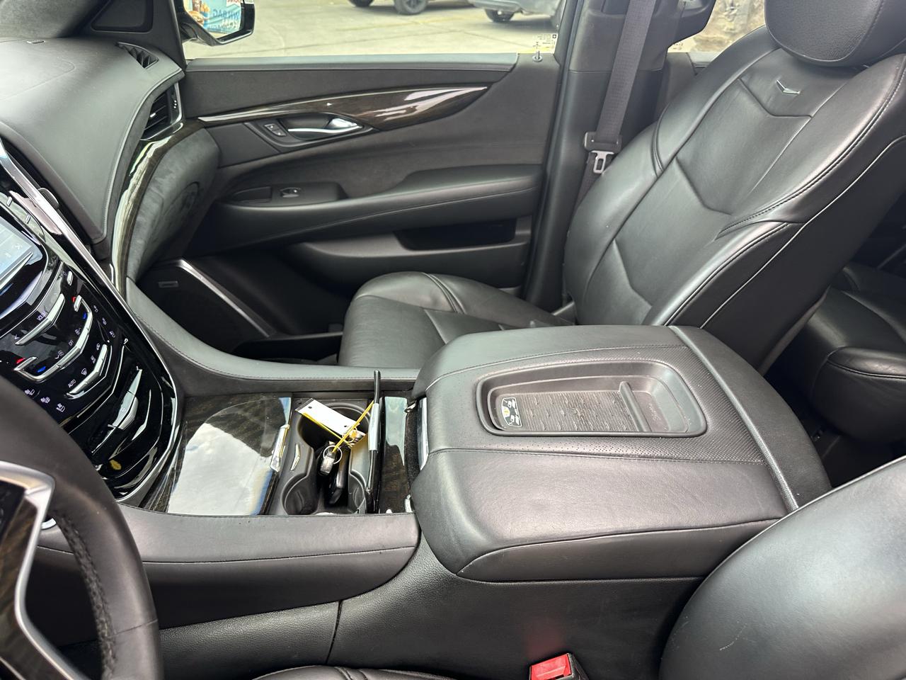Cadillac Escalade Platinum 4WD 2017