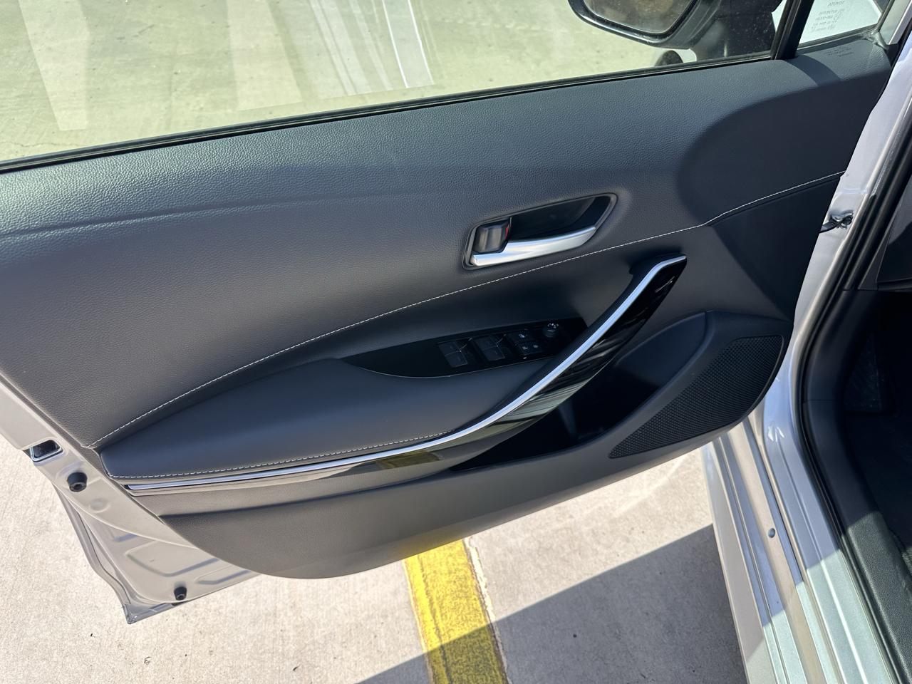 Toyota Corolla XSE Hatchback 2025
