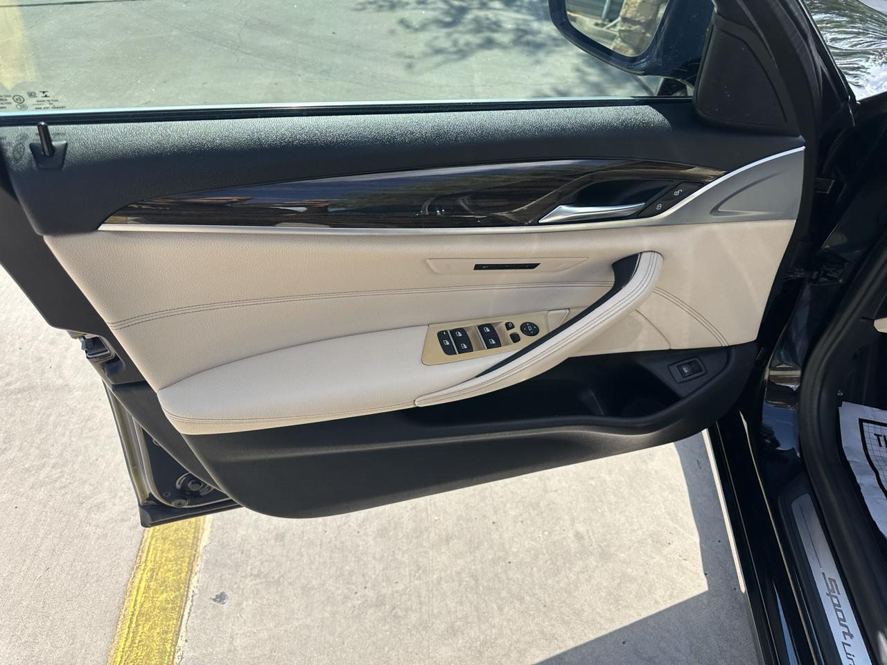 BMW 5-Series 530i 2020