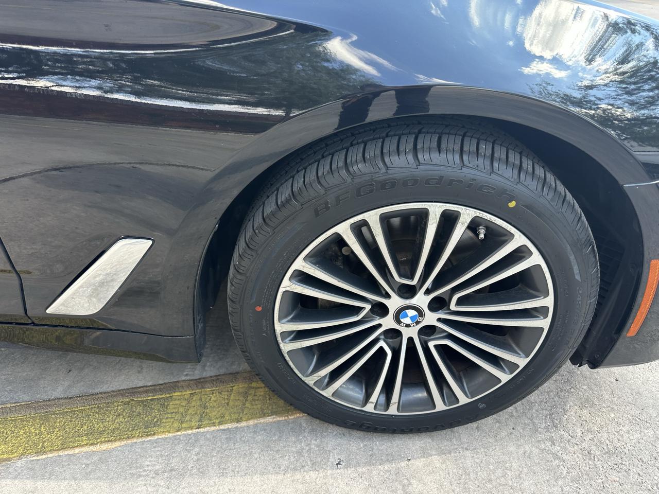 BMW 5-Series 530i 2020