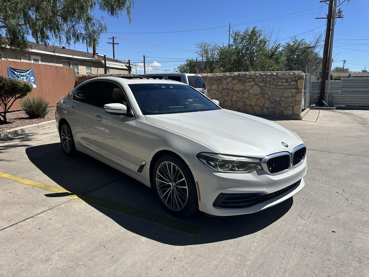BMW 5-Series 530i 2019