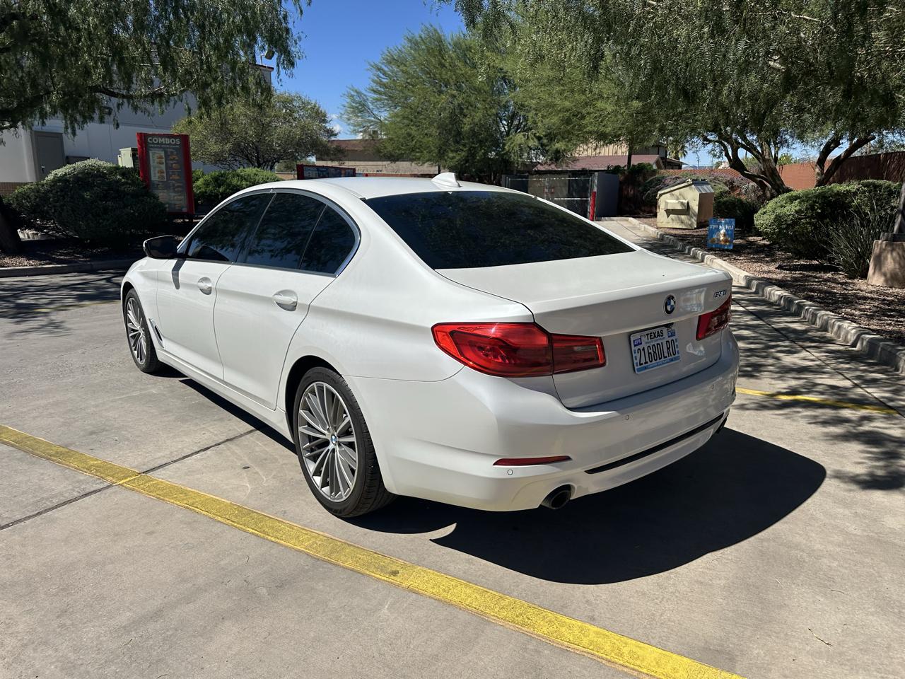 BMW 5-Series 530i 2019
