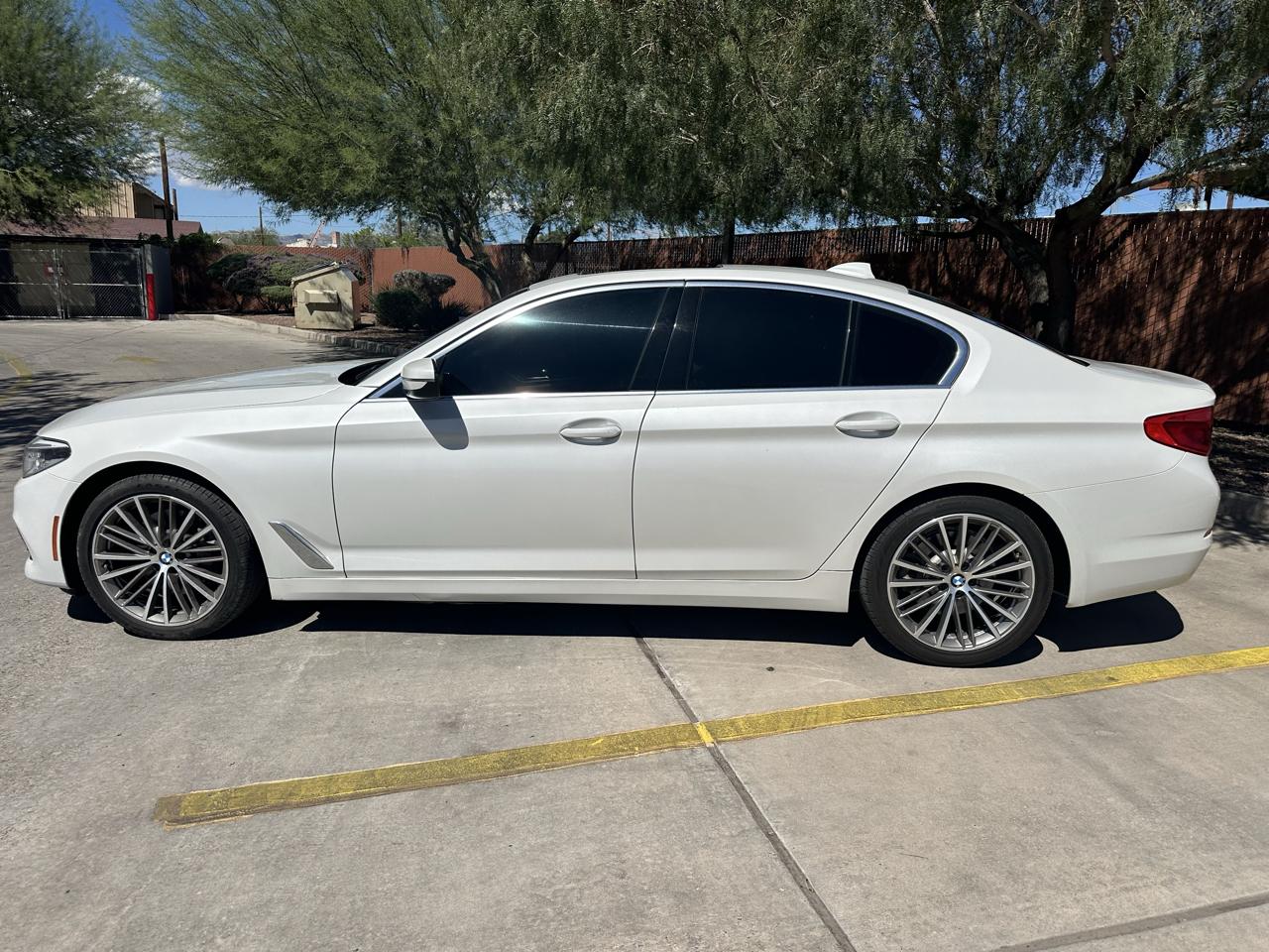 BMW 5-Series 530i 2019