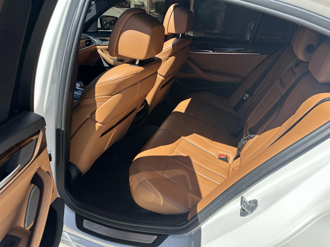 BMW 5-Series 530i 2019
