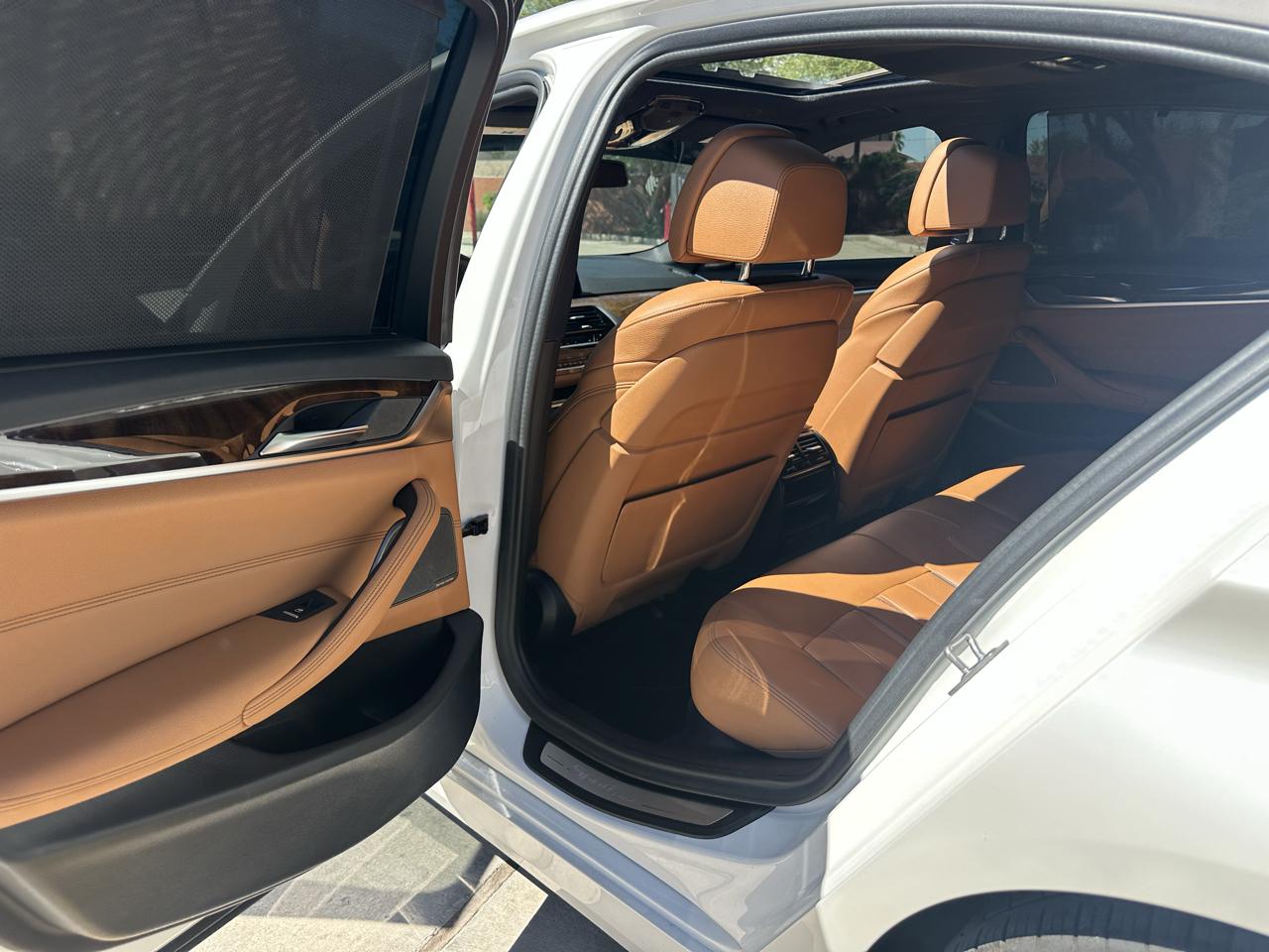 BMW 5-Series 530i 2019