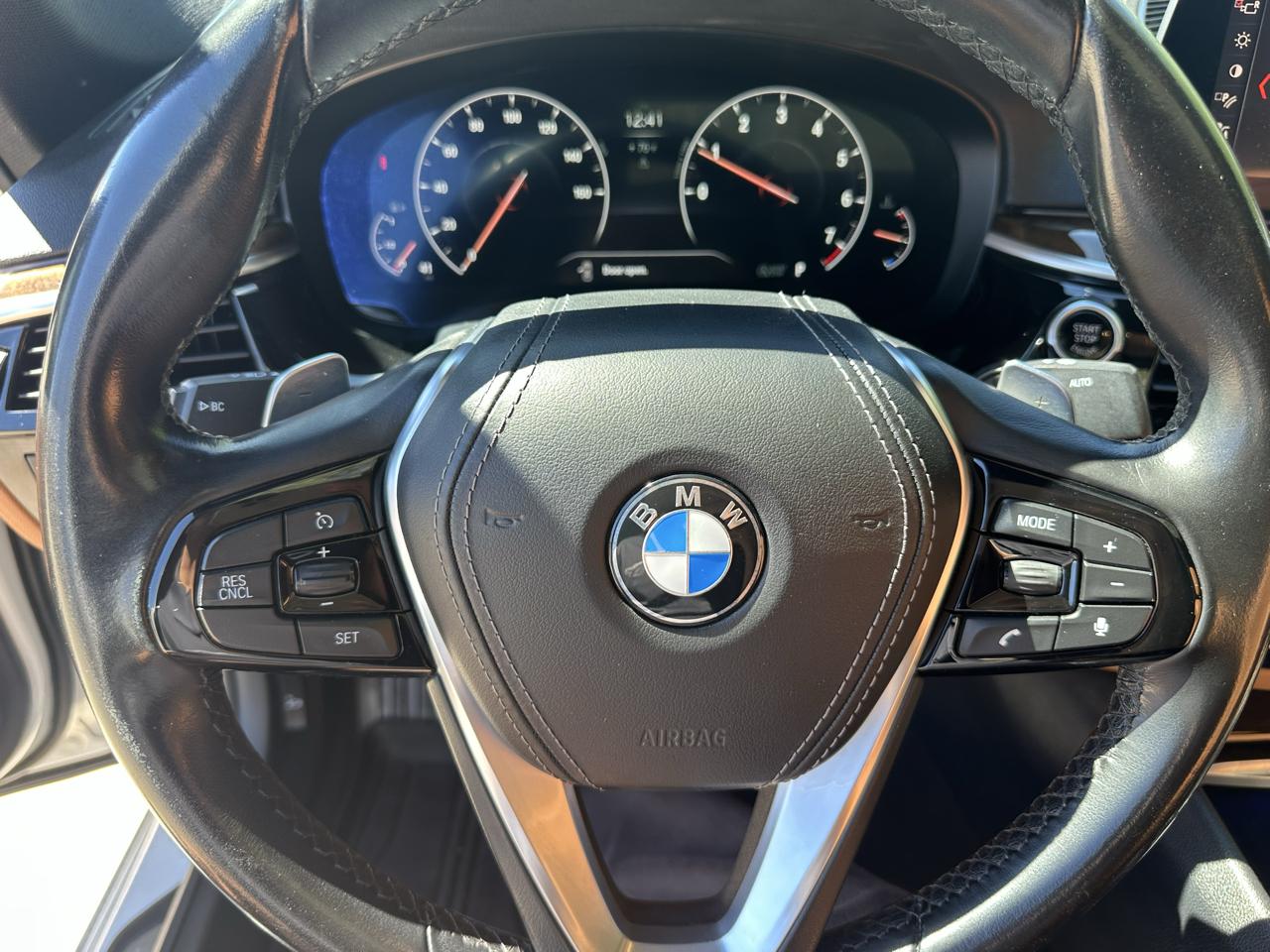 BMW 5-Series 530i 2019