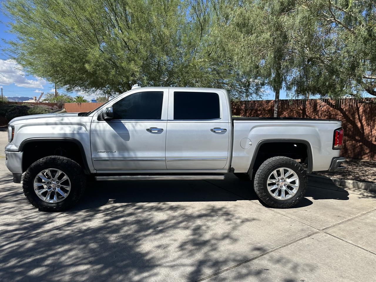 GMC Sierra 1500 Denali Crew Cab Short Box 4WD 2017