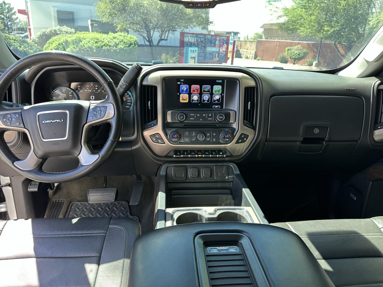 GMC Sierra 1500 Denali Crew Cab Short Box 4WD 2017