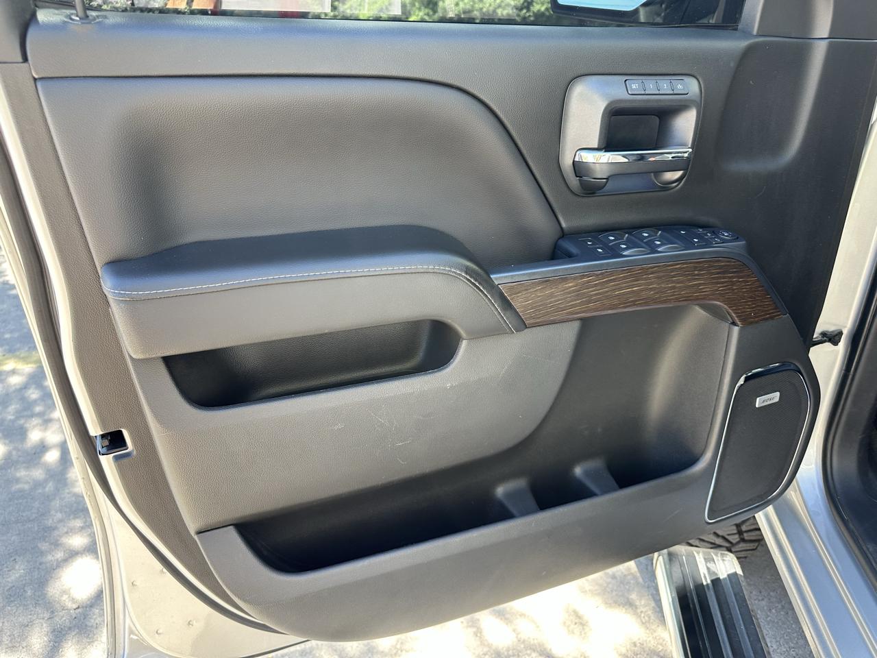 GMC Sierra 1500 Denali Crew Cab Short Box 4WD 2017