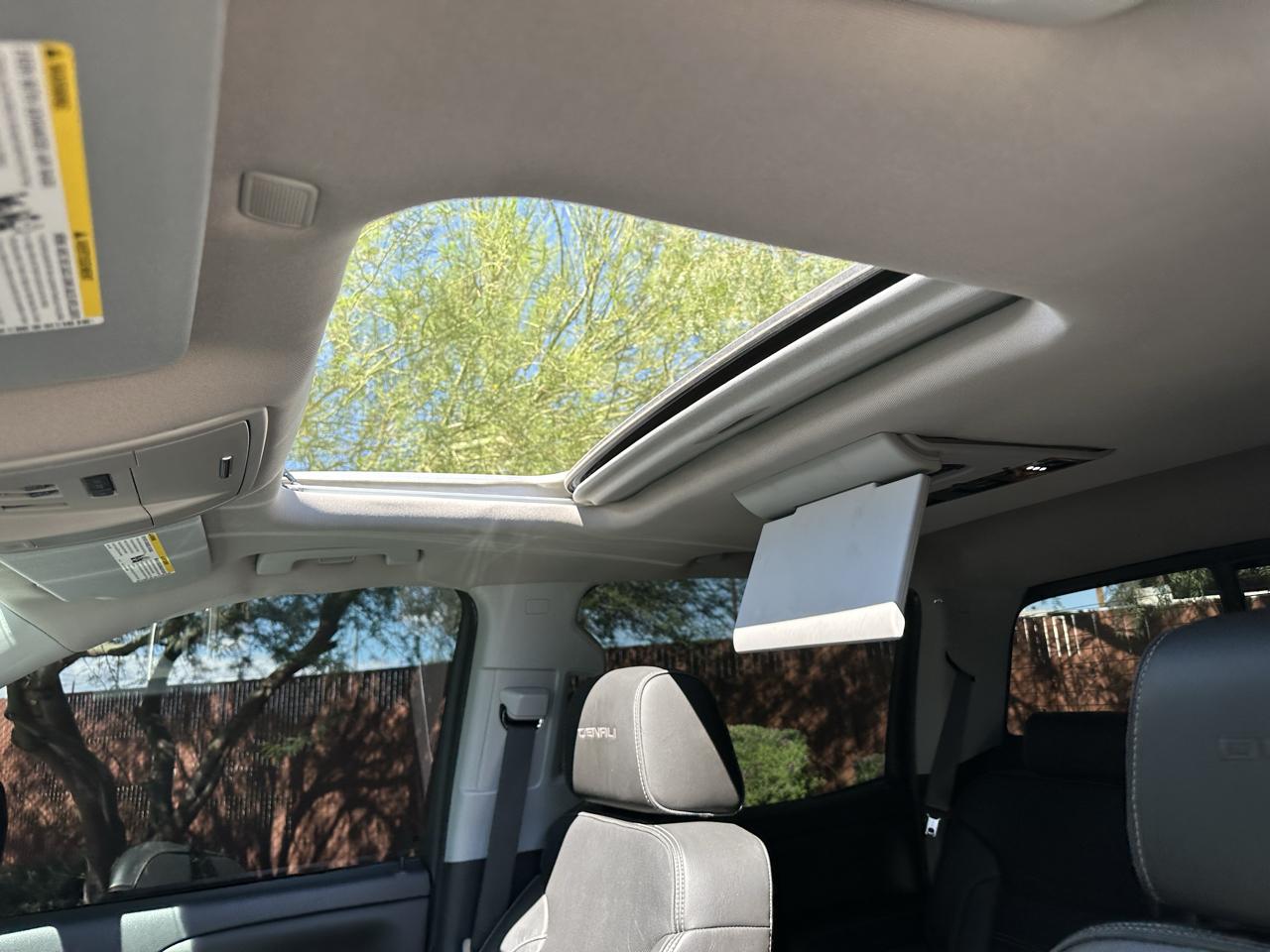 GMC Sierra 1500 Denali Crew Cab Short Box 4WD 2017