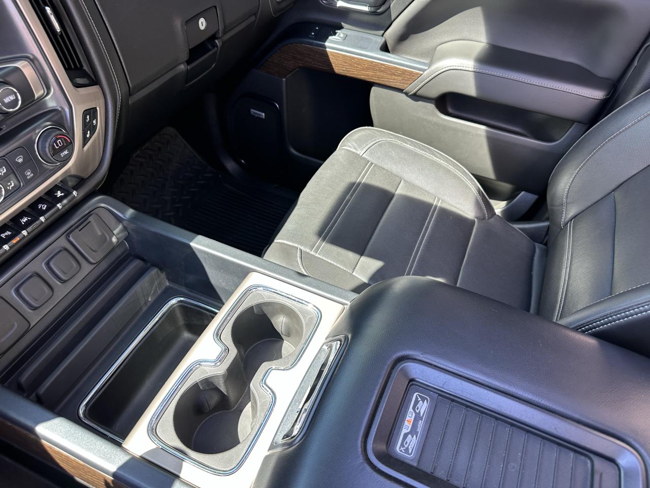 GMC Sierra 1500 Denali Crew Cab Short Box 4WD 2017