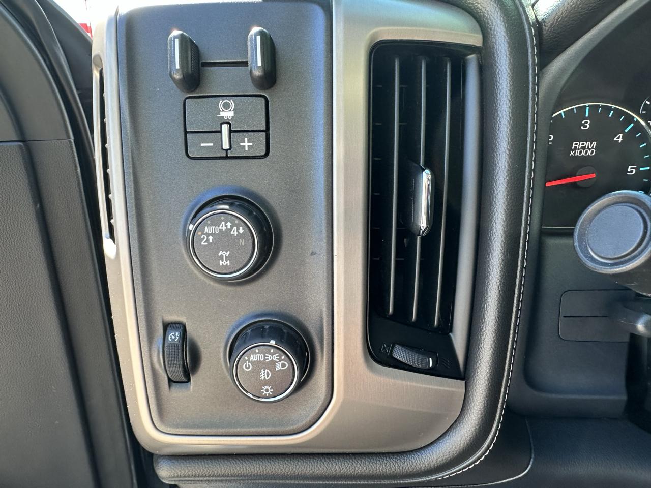 GMC Sierra 1500 Denali Crew Cab Short Box 4WD 2017