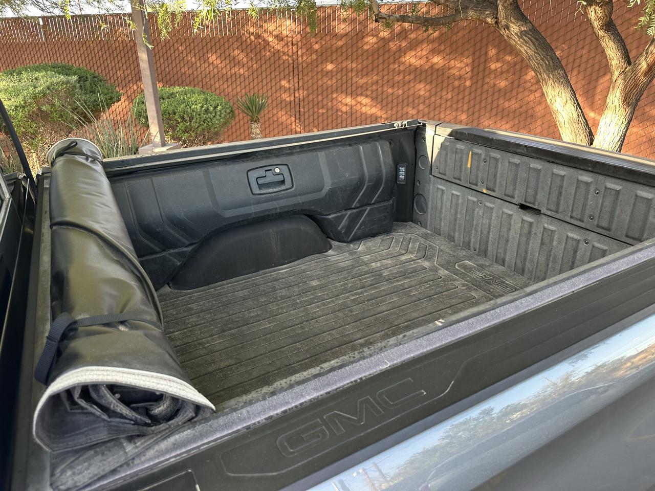 GMC Sierra 1500 4WD Crew Cab 157" SLT 2020