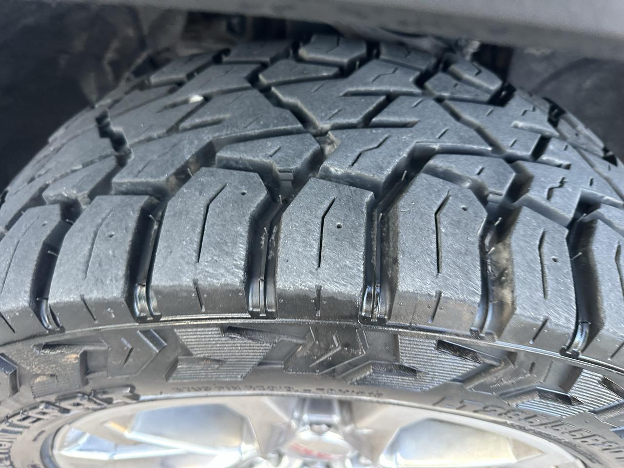 GMC Sierra 1500 4WD Crew Cab 157" SLT 2020