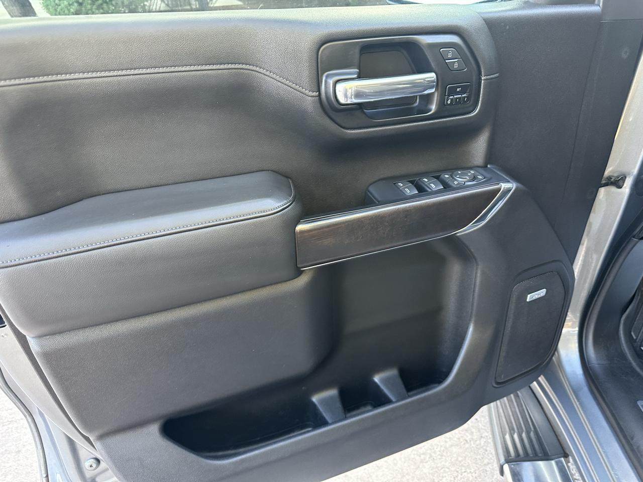 GMC Sierra 1500 4WD Crew Cab 157" SLT 2020