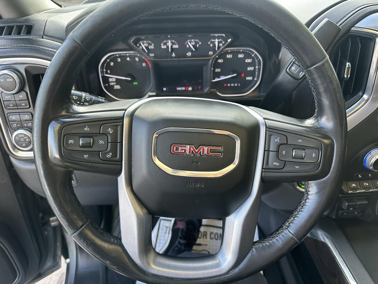 GMC Sierra 1500 4WD Crew Cab 157" SLT 2020